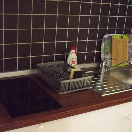 Apartment 5 Double Bed & Bidet Sleeps 2 Guests